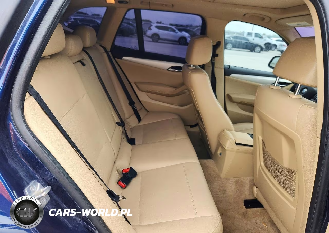 2015 BMW X1 xDrive28I VIN:WBAVL1C59FVY36845 - 11