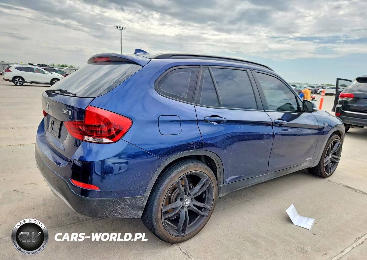 2015 BMW X1 xDrive28I VIN:WBAVL1C59FVY36845 - 3