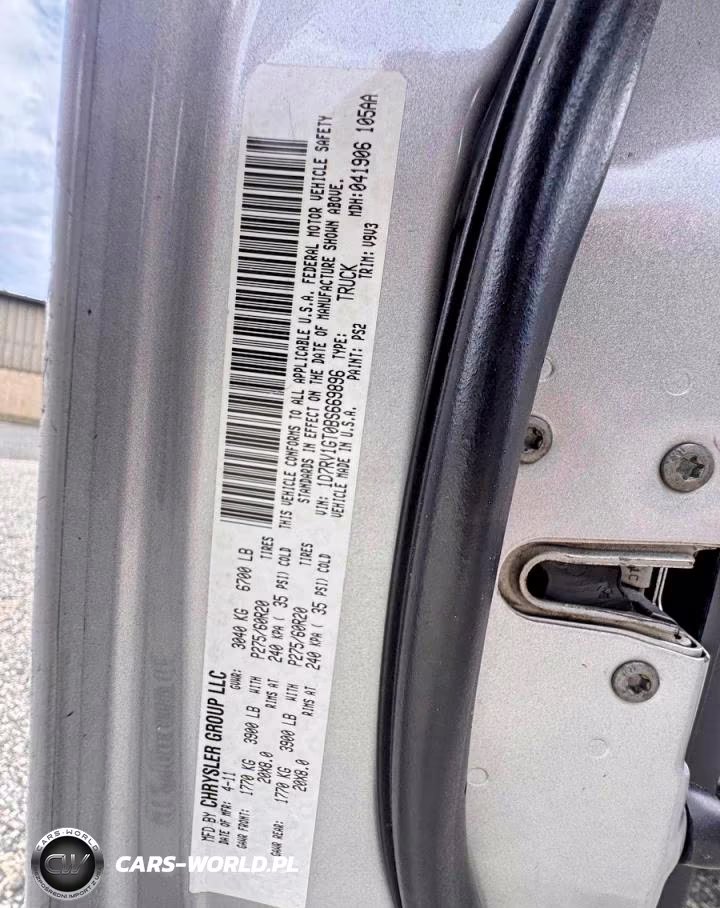 2011 Dodge Ram 1500 VIN:1D7RV1GT0BS669896 - 10