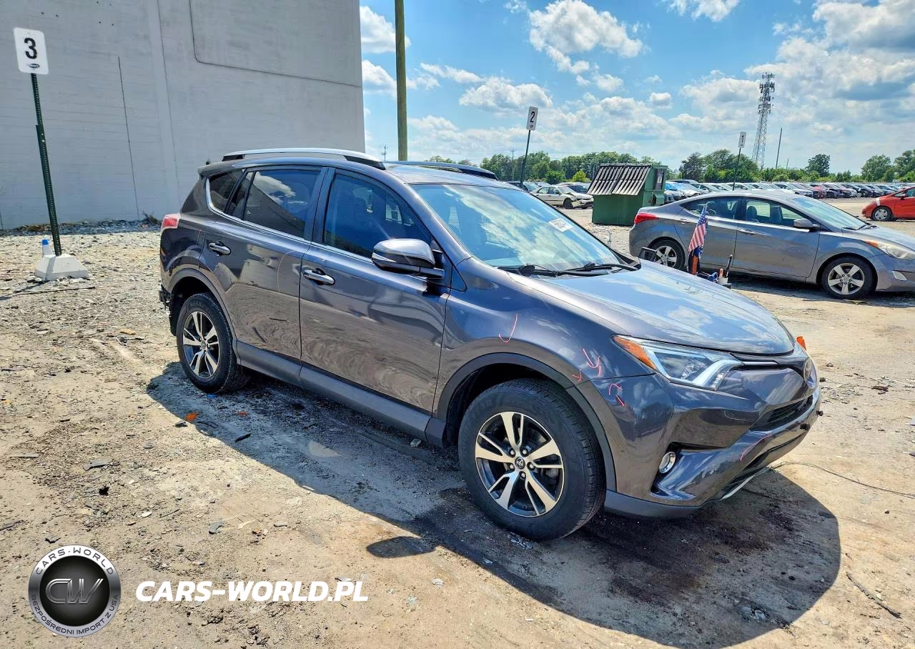 2018 Toyota Rav4 Xle VIN:JTMRFREVXJJ720576 - 4