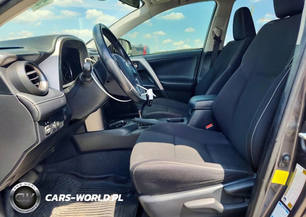 2018 Toyota Rav4 Xle VIN:JTMRFREVXJJ720576 - 7
