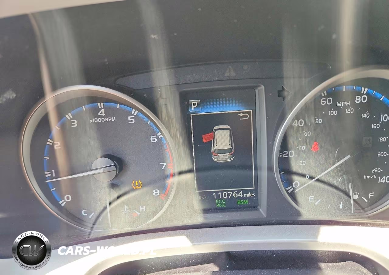 2018 Toyota Rav4 Xle VIN:JTMRFREVXJJ720576 - 9