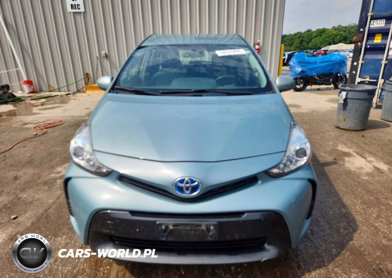 2015 Toyota Prius V Two VIN:JTDZN3EU4FJ039618 - 5