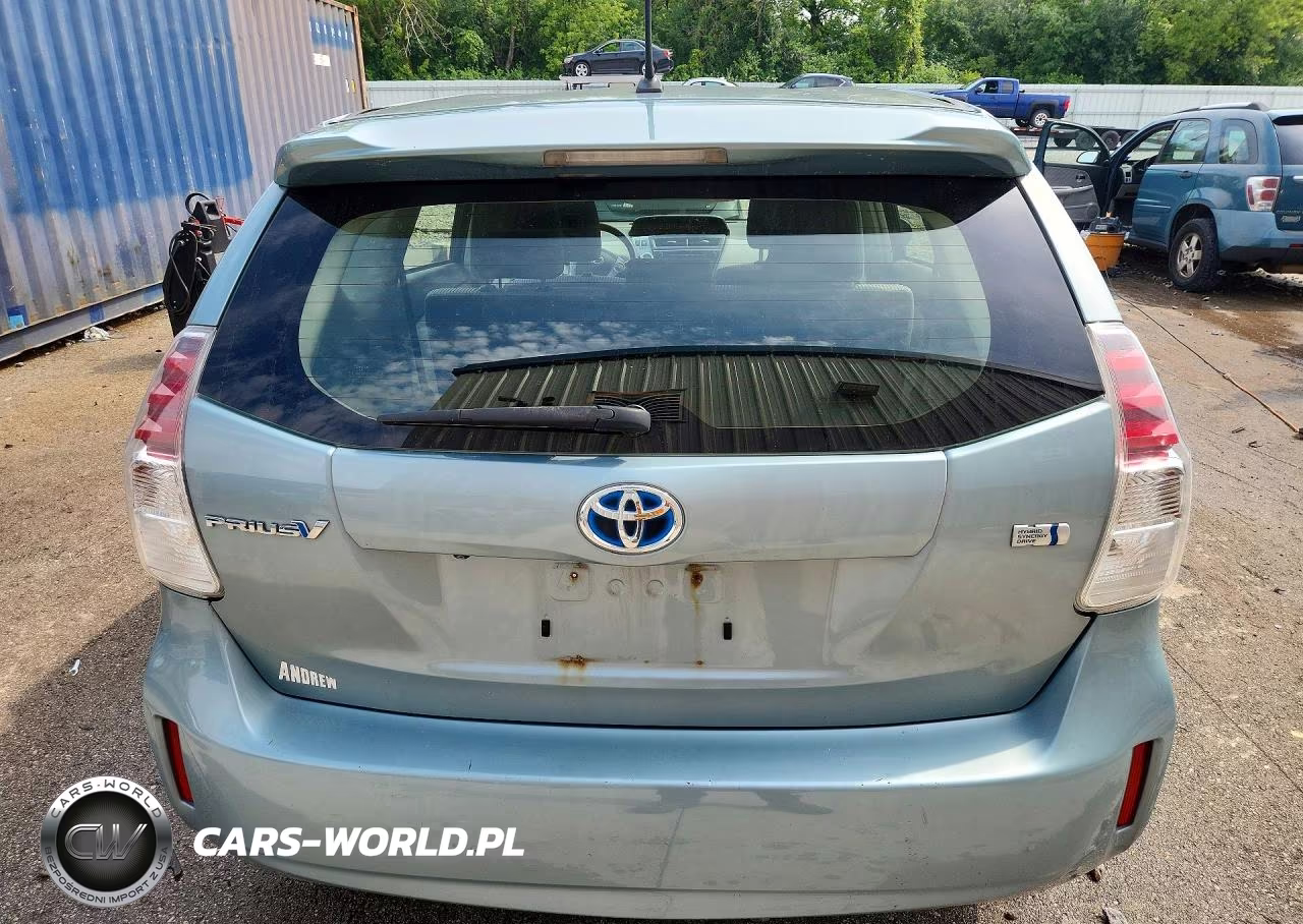 2015 Toyota Prius V Two VIN:JTDZN3EU4FJ039618 - 6
