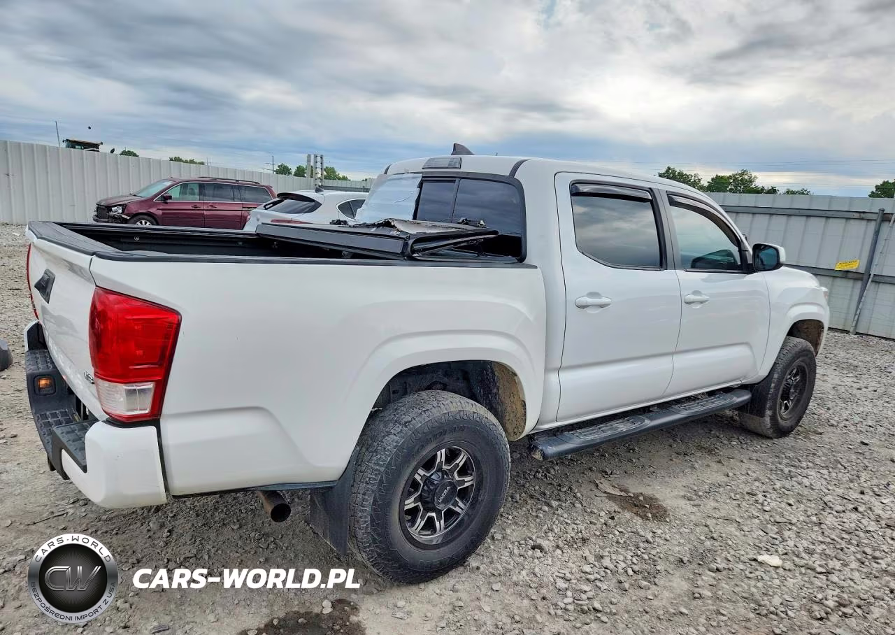 2017 Toyota Tacoma Sr V6 VIN:3TMCZ5AN8HM118820 - 3