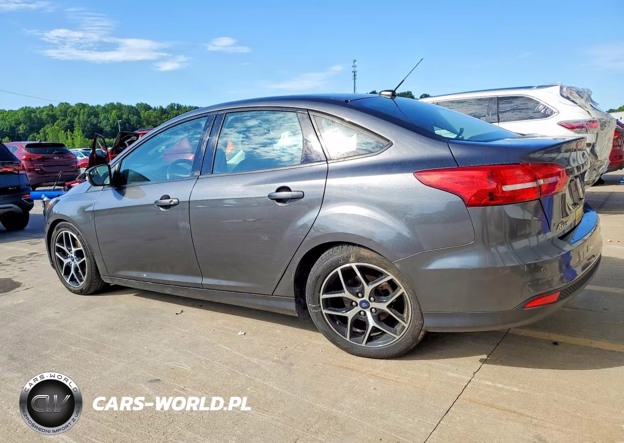 2018 Ford Focus Sel VIN:1FADP3H26JL258128 - 2