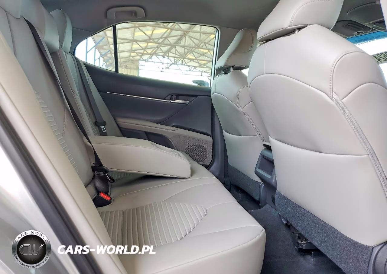 2019 Toyota Camry Se VIN:4T1B11HK1KU192070 - 10