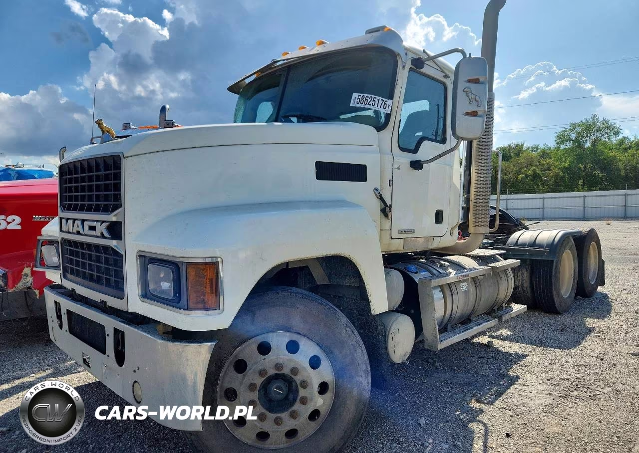 2023 Mack Pinnacle Semi Truck VIN:1M1PN4GY1PM011983 - 2