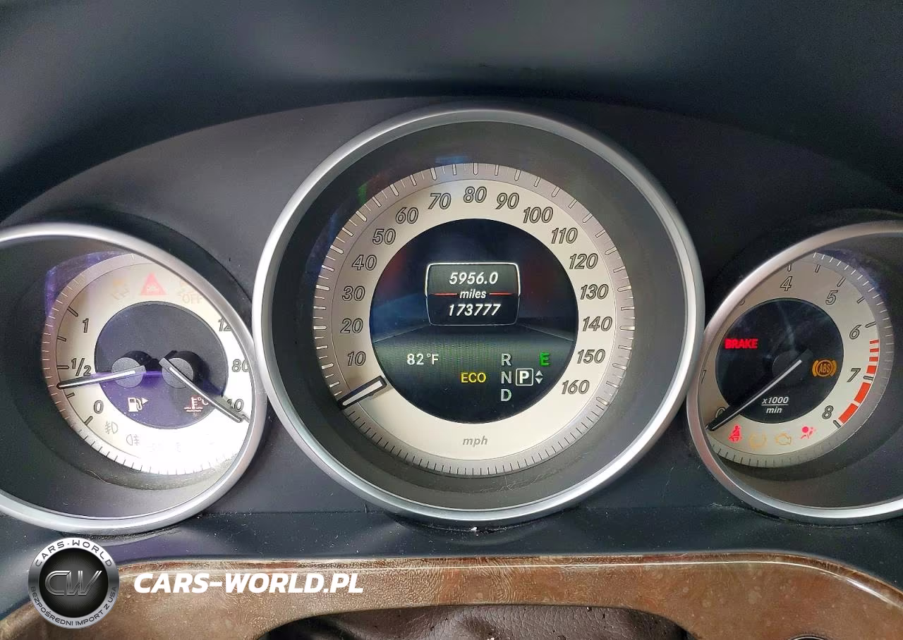 2014 Mercedes-Benz E 350 4Matic VIN:WDDHF8JB5EA992756 - 9
