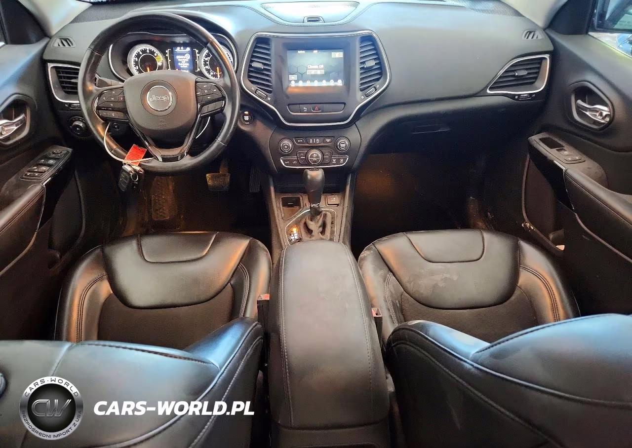 2020 Jeep Cherokee Latitude Plus VIN:1C4PJLLB1LD610660 - 8