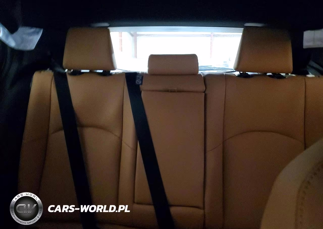 2026 Lexus Ux 300H Premium VIN:JTHUCJDH4T2017230 - 10