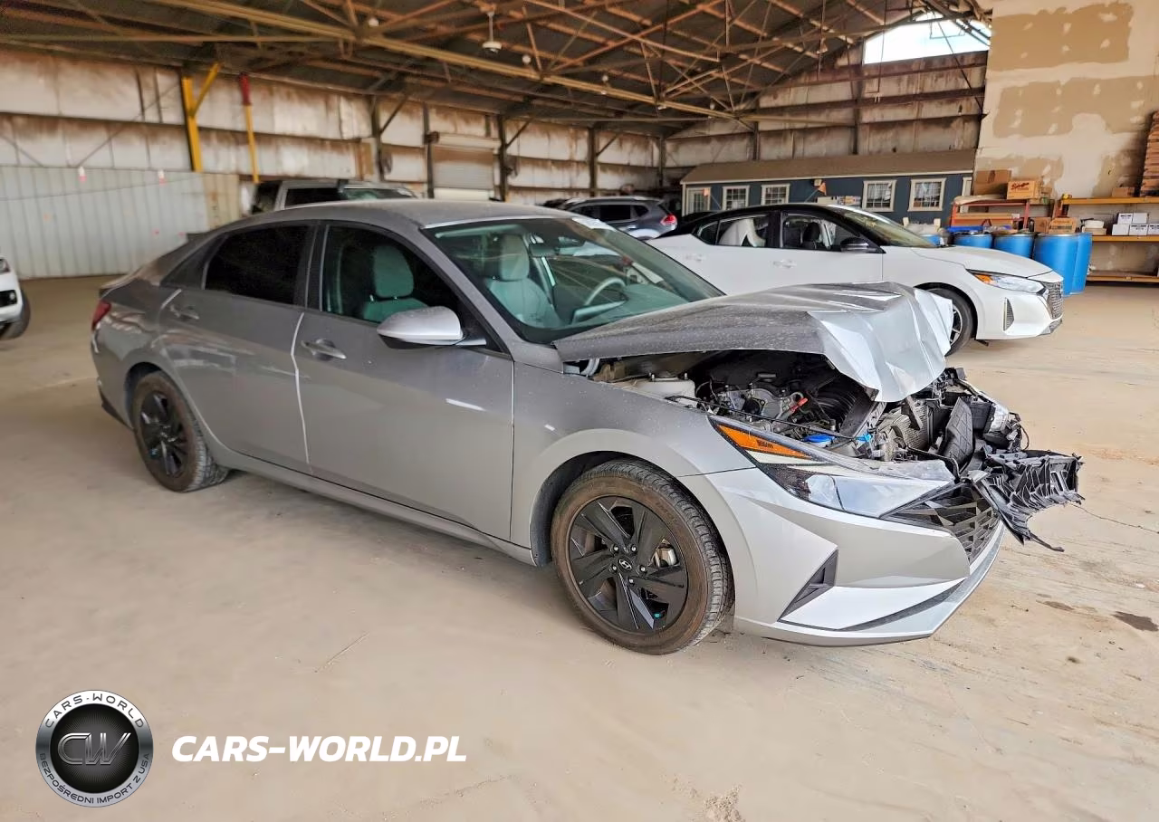 2022 Hyundai Elantra Sel VIN:5NPLM4AG7NH055382 - 4