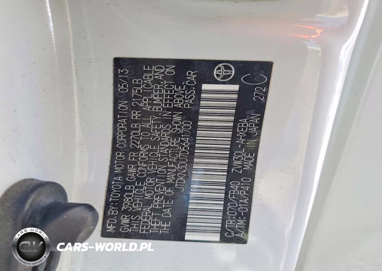 2013 Toyota Prius Two VIN:JTDKN3DU7D5641700 - 12