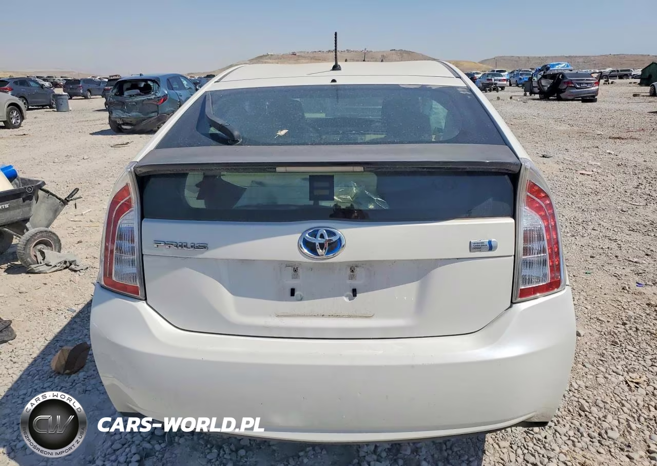 2013 Toyota Prius Two VIN:JTDKN3DU7D5641700 - 6