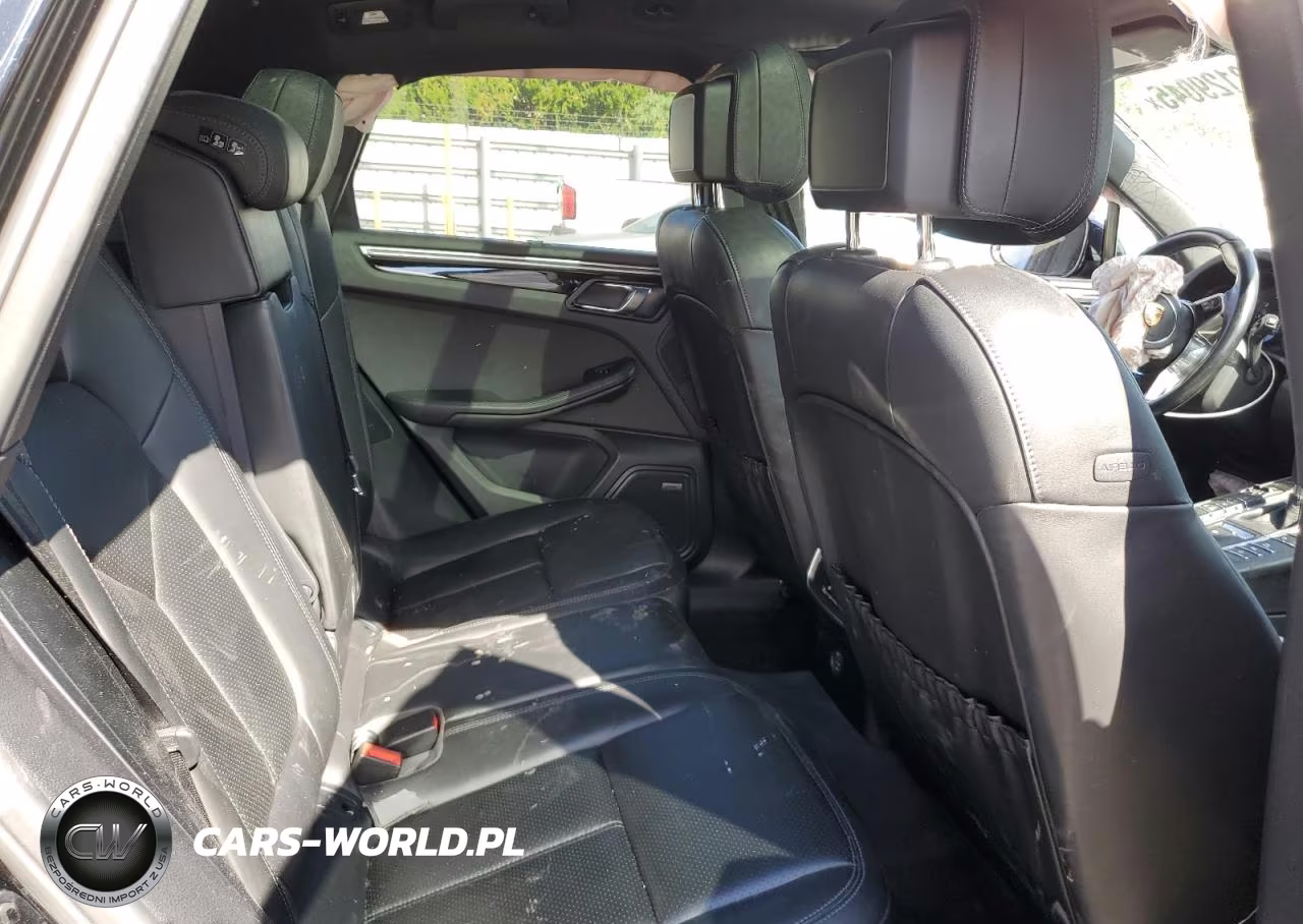 2018 Porsche Macan VIN:WP1AA2A51JLB07337 - 11