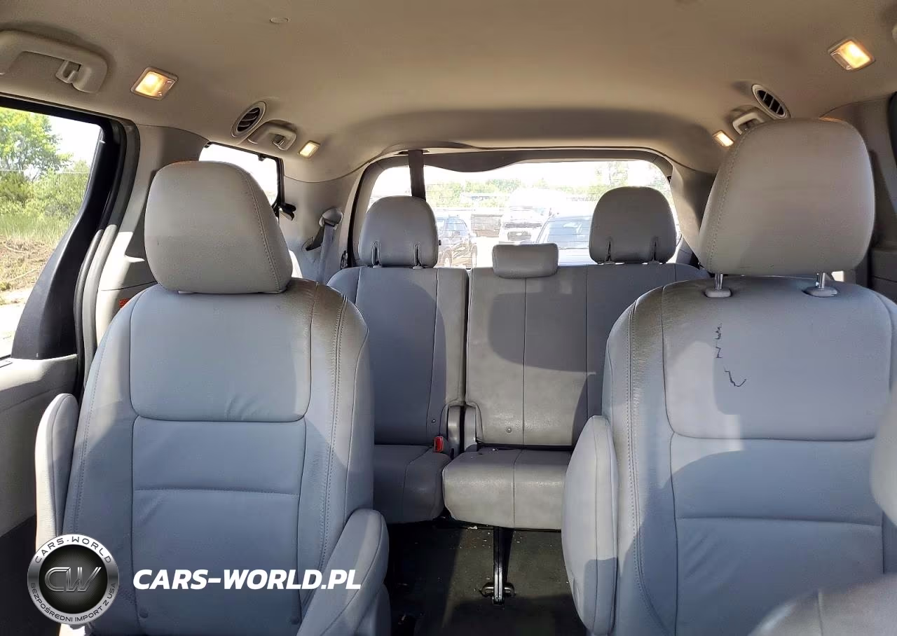2016 Toyota Sienna Xle 7-Passenger VIN:5TDDK3DC2GS140799 - 10