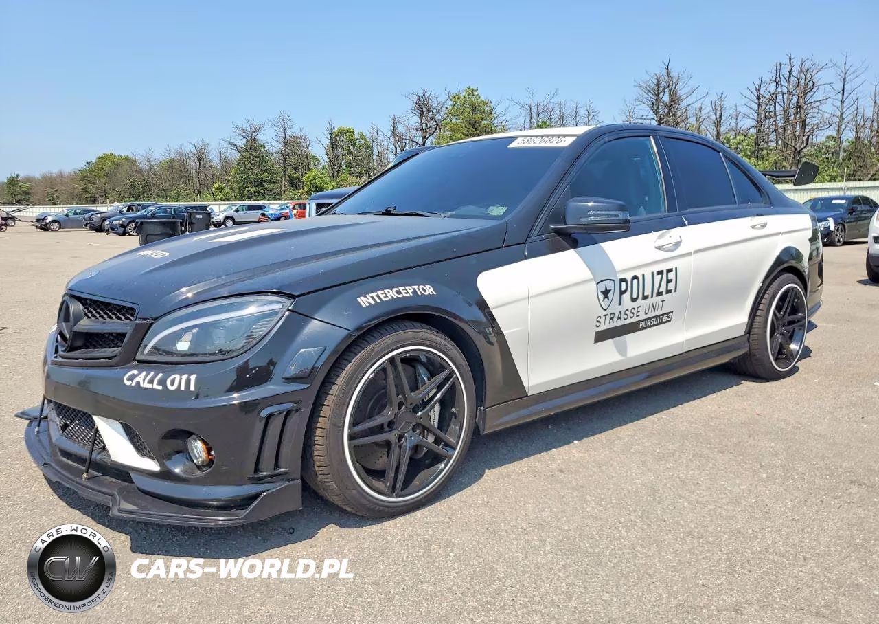2010 Mercedes-Benz C 63 Amg – zdjęcie 1 z 12