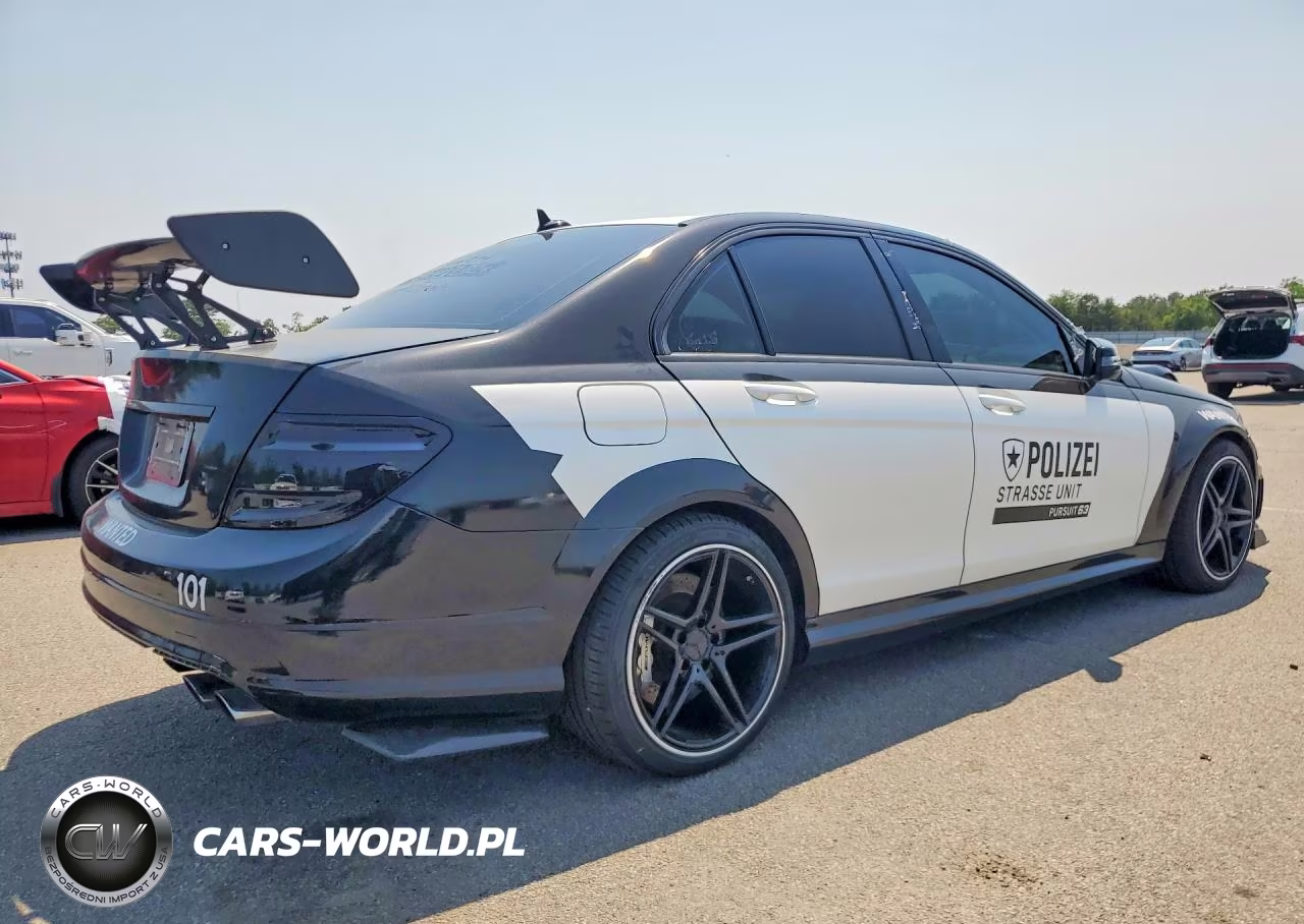 2010 Mercedes-Benz C 63 Amg VIN:WDDGF7HB6AF380140 - 3