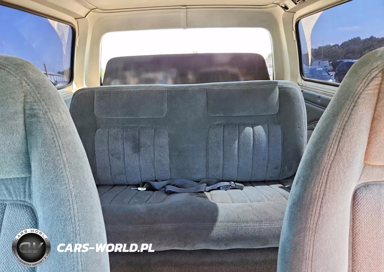 1987 Chevrolet Blazer V10 VIN:1GNEV18K1HF174369 - 10