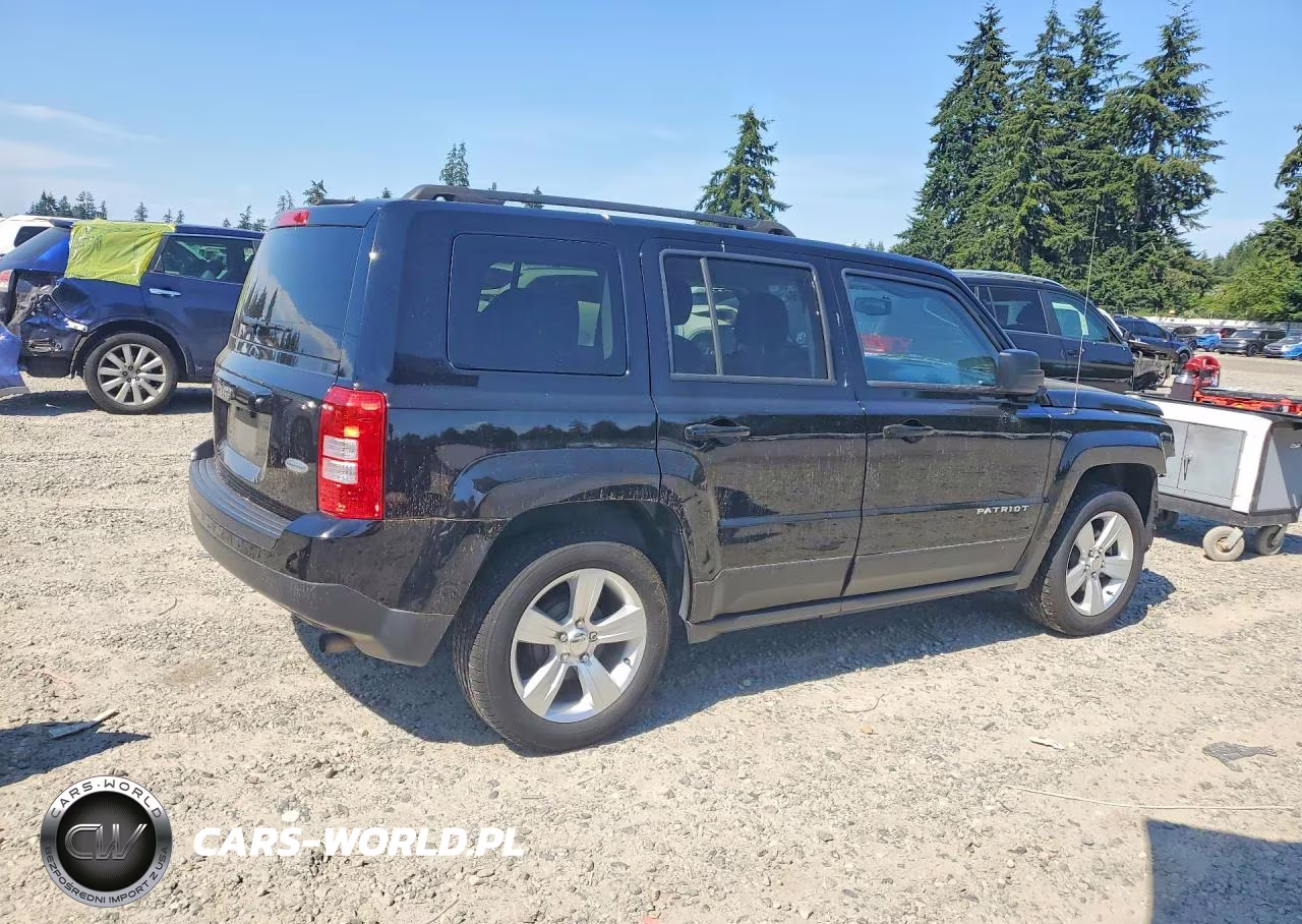 2016 Jeep Patriot Latitude VIN:1C4NJPFB8GD700193 - 3
