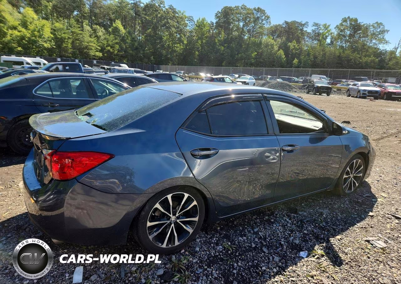 2018 Toyota Corolla Se VIN:2T1BURHE5JC994475 - 3