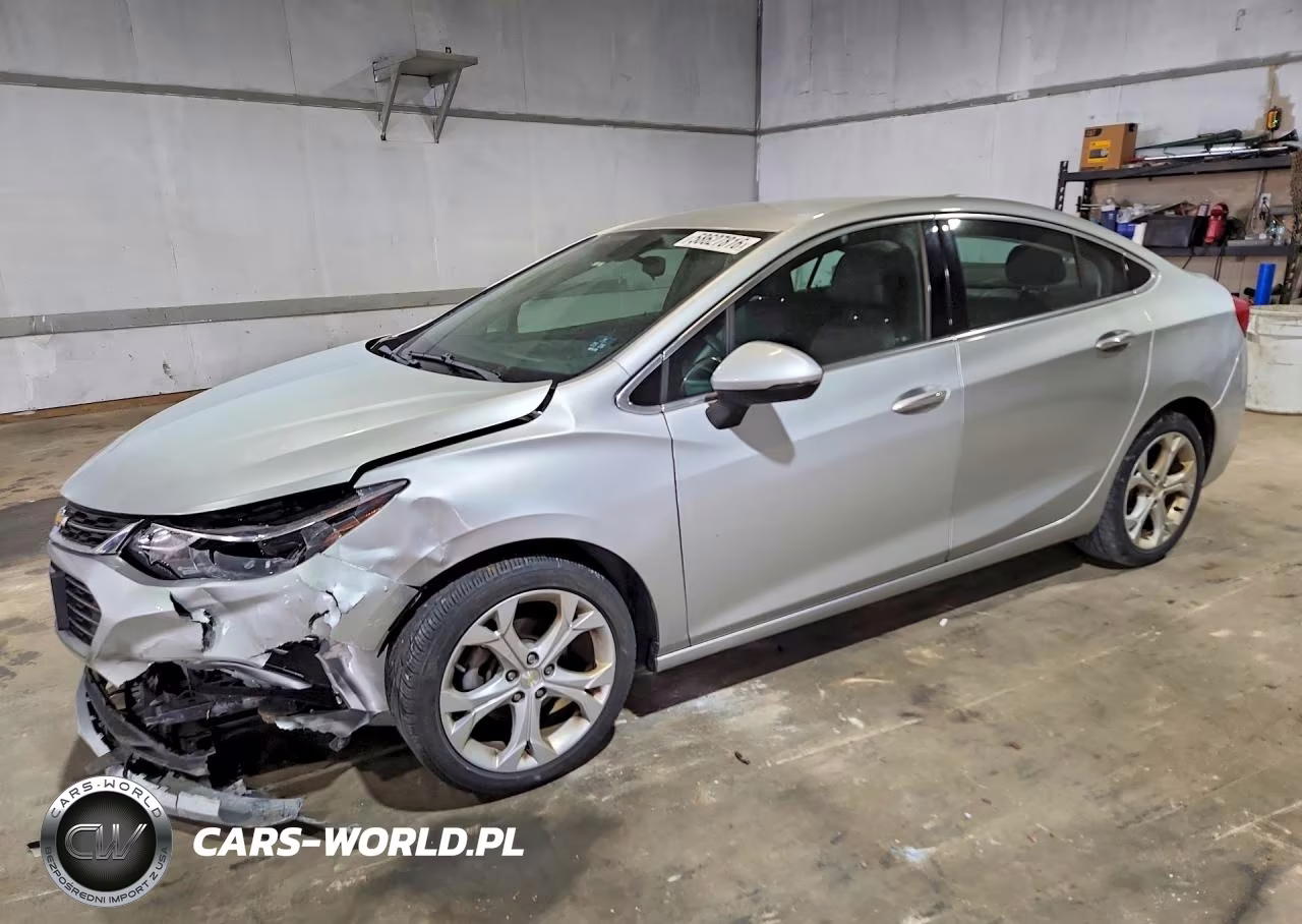 2018 Chevrolet Cruze Premier – zdjęcie 1 z 12
