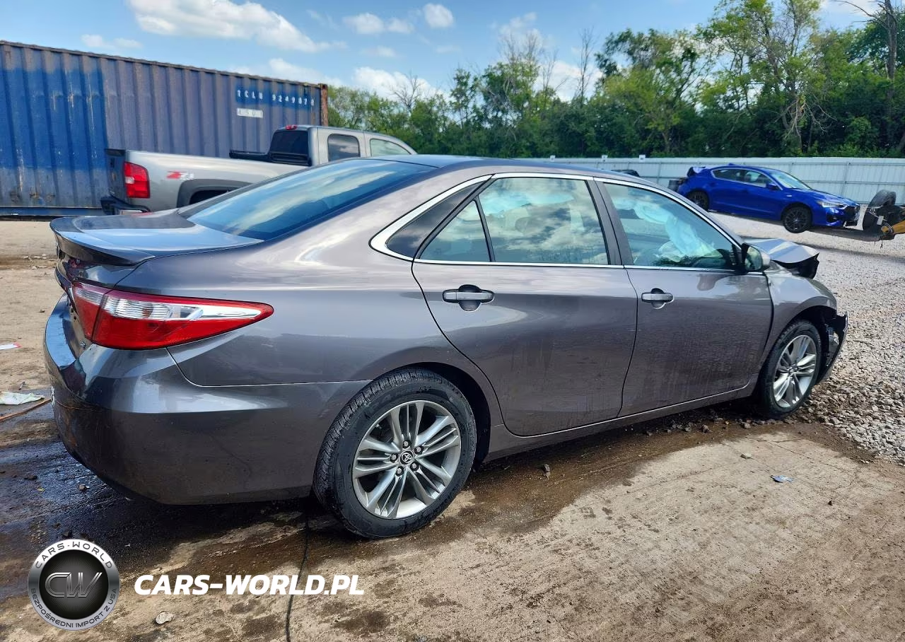 2015 Toyota Camry Se VIN:4T1BF1FK2FU001251 - 3