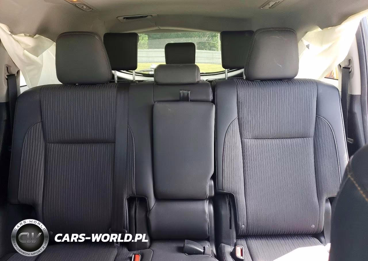 2016 Toyota Highlander Le Plus VIN:5TDZKRFH9GS120356 - 10
