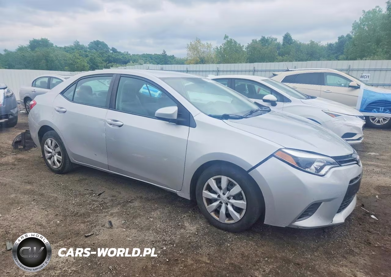 2015 Toyota Corolla Le VIN:2T1BURHE6FC465284 - 4