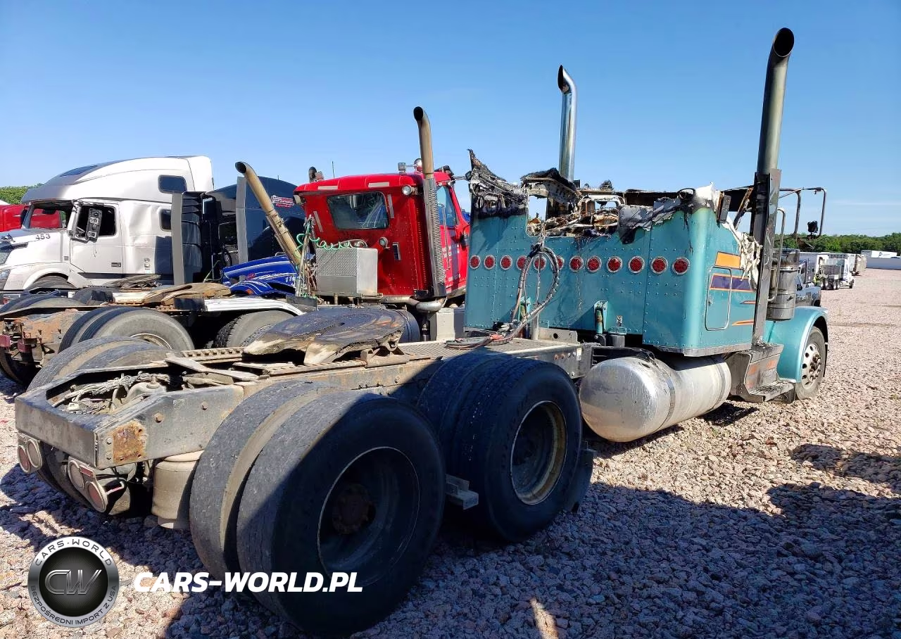2018 Peterbilt 389 Semi Truck VIN:1XPXD49X8JD476984 - 3