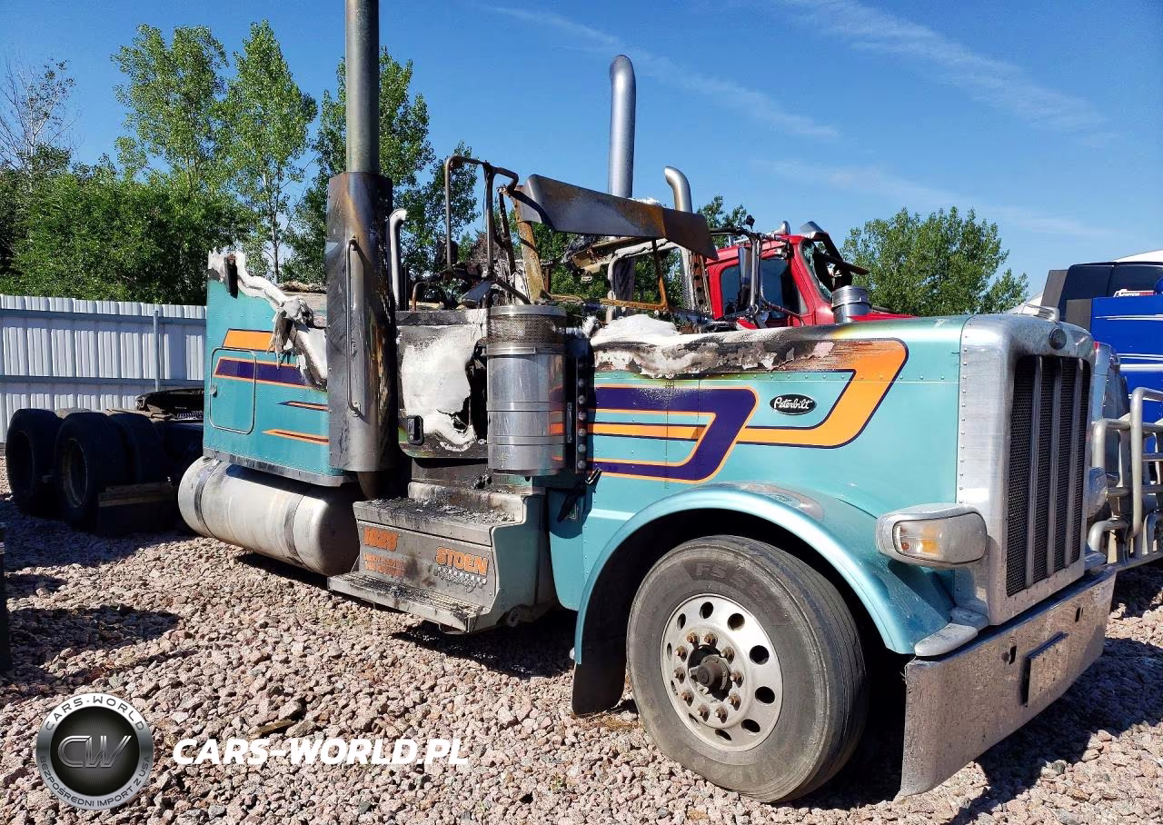 2018 Peterbilt 389 Semi Truck VIN:1XPXD49X8JD476984 - 4