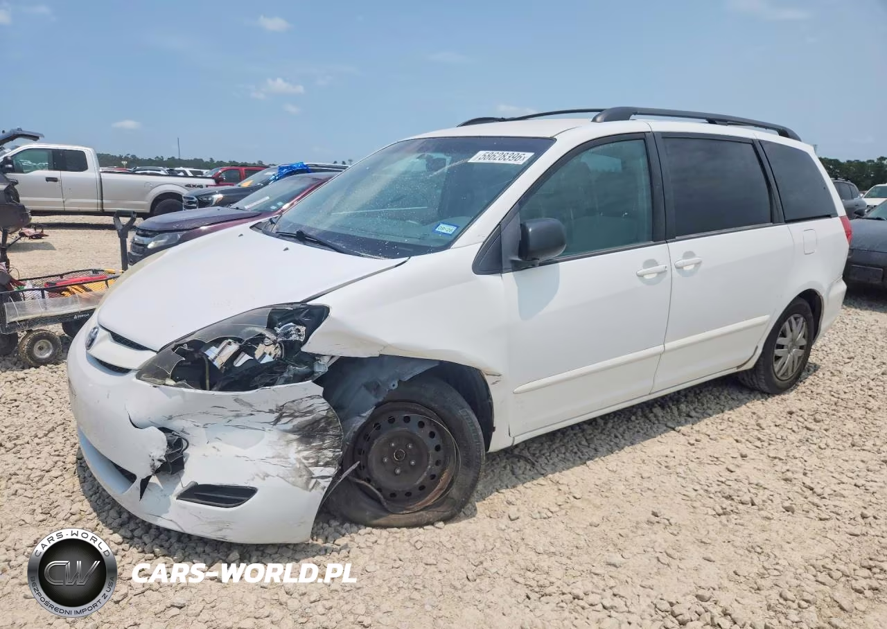 2010 Toyota Sienna Le 8-Passenger