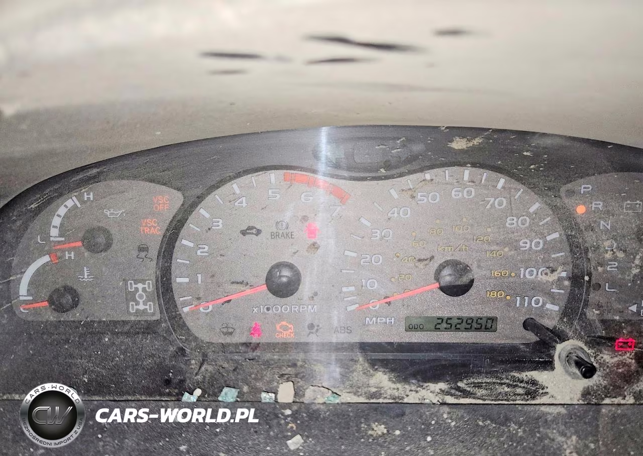 2002 Toyota Sequoia Limited VIN:5TDBT48AX2S079956 - 9