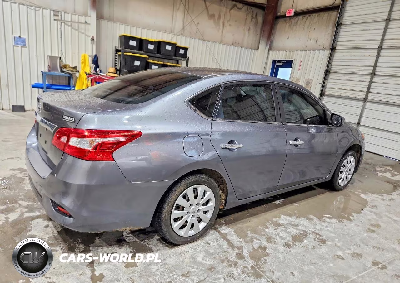 2018 Nissan Sentra S VIN:3N1AB7AP2JY325410 - 3