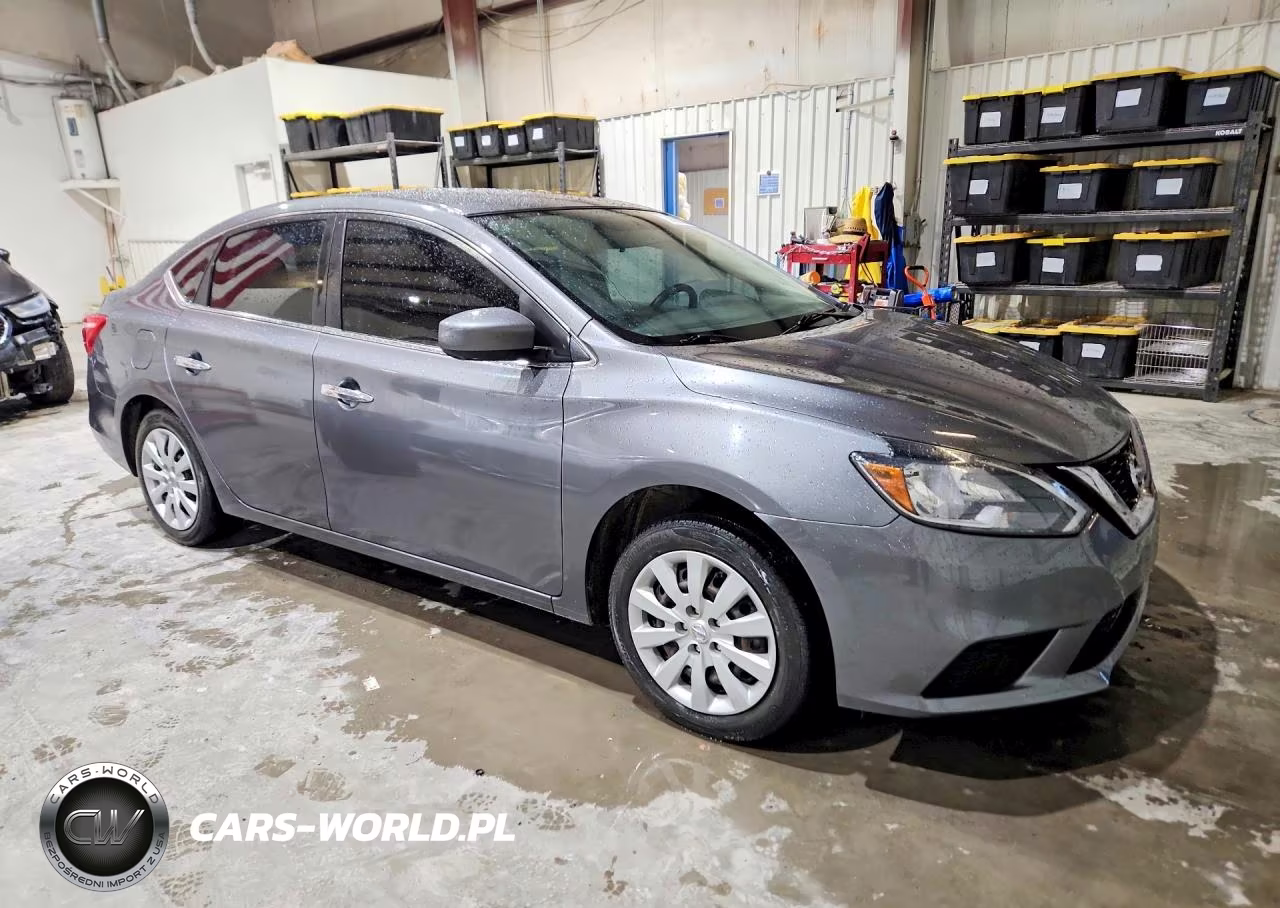 2018 Nissan Sentra S VIN:3N1AB7AP2JY325410 - 4