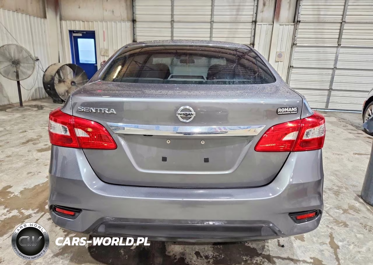 2018 Nissan Sentra S VIN:3N1AB7AP2JY325410 - 6