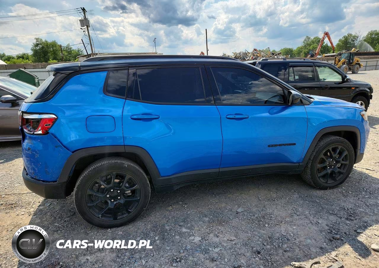 2022 Jeep Compass Latitude VIN:3C4NJDBB3NT196731 - 3