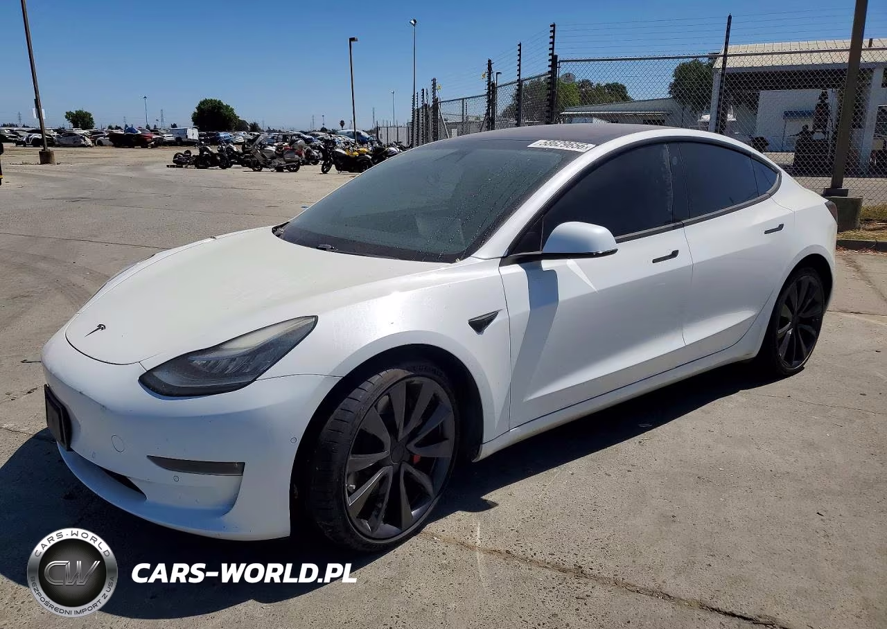 2018 Tesla Model 3 – zdjęcie 1 z 12