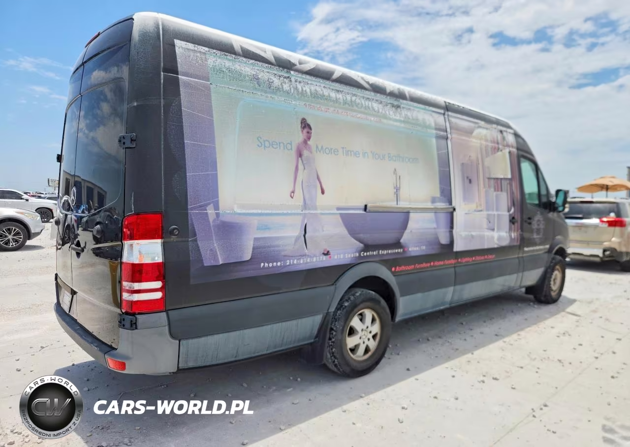 2012 Mercedes-Benz Sprinter 2500 Delivery Van VIN:WD3PE8CC3C5717465 - 3