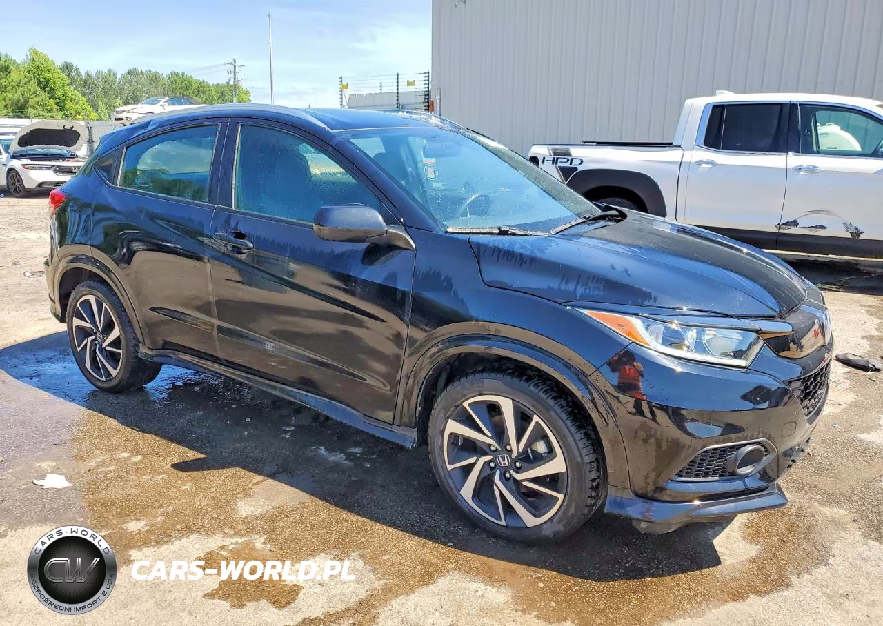 2020 Honda Hr-V Sport VIN:3CZRU6H18LG703206 - 4