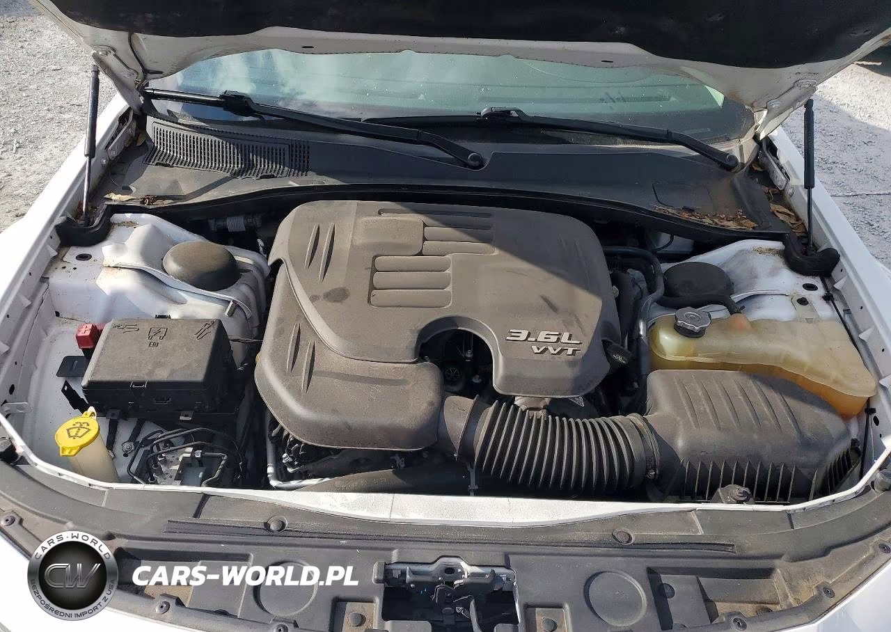 2019 Chrysler 300 Limited VIN:2C3CCAEG9KH698076 - 11