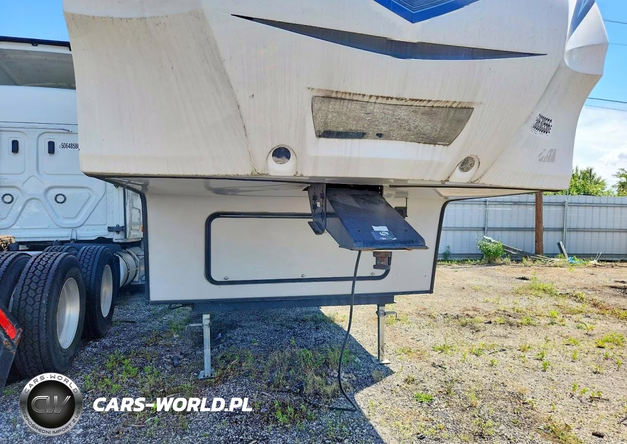 2018 Keystone Springdale Camper VIN:4YDF3002XJ3104110 - 7