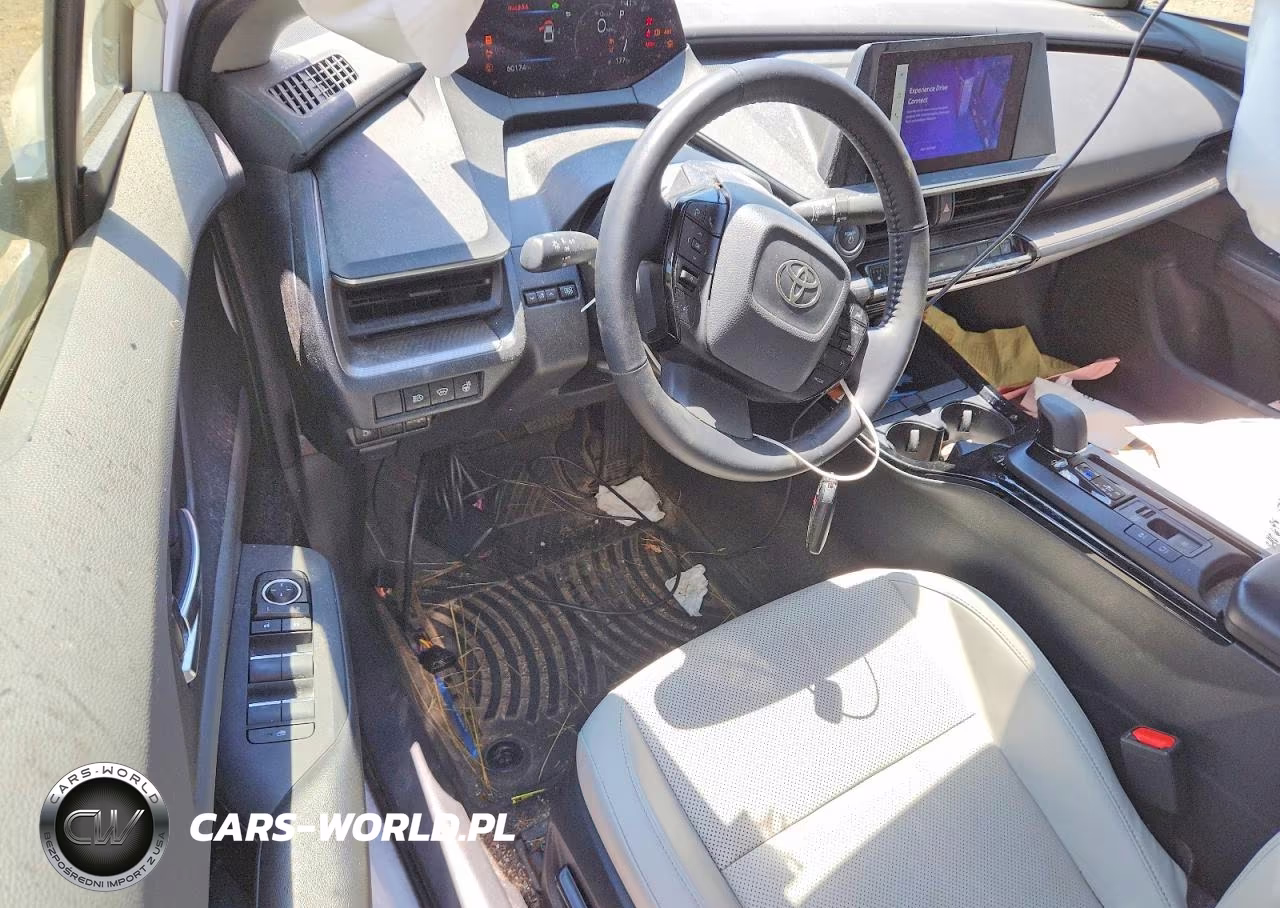 2025 Toyota Prius Xle VIN:JTDACAAU5S3053264 - 8
