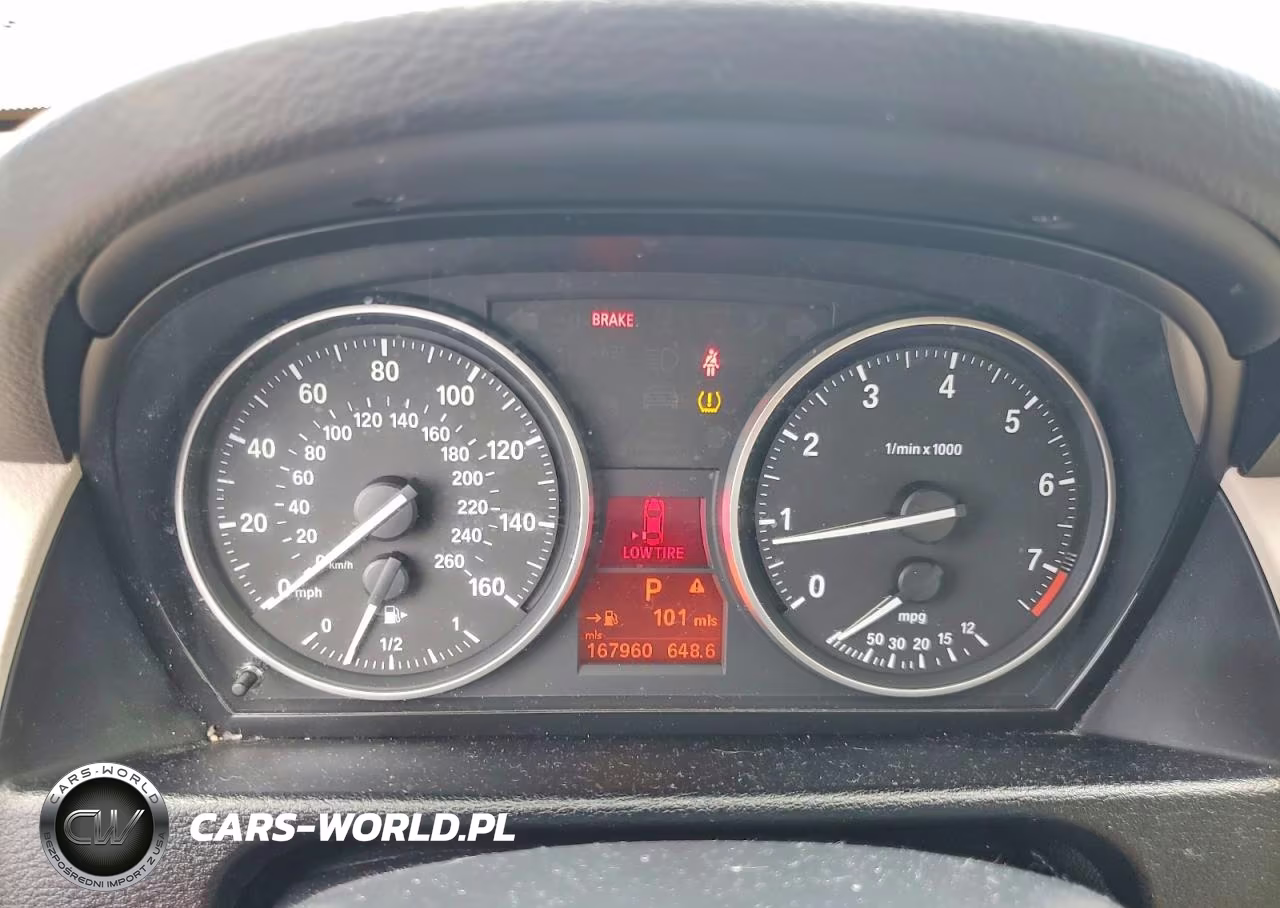 2014 BMW X1 xDrive28I VIN:WBAVL1C55EVY17434 - 9