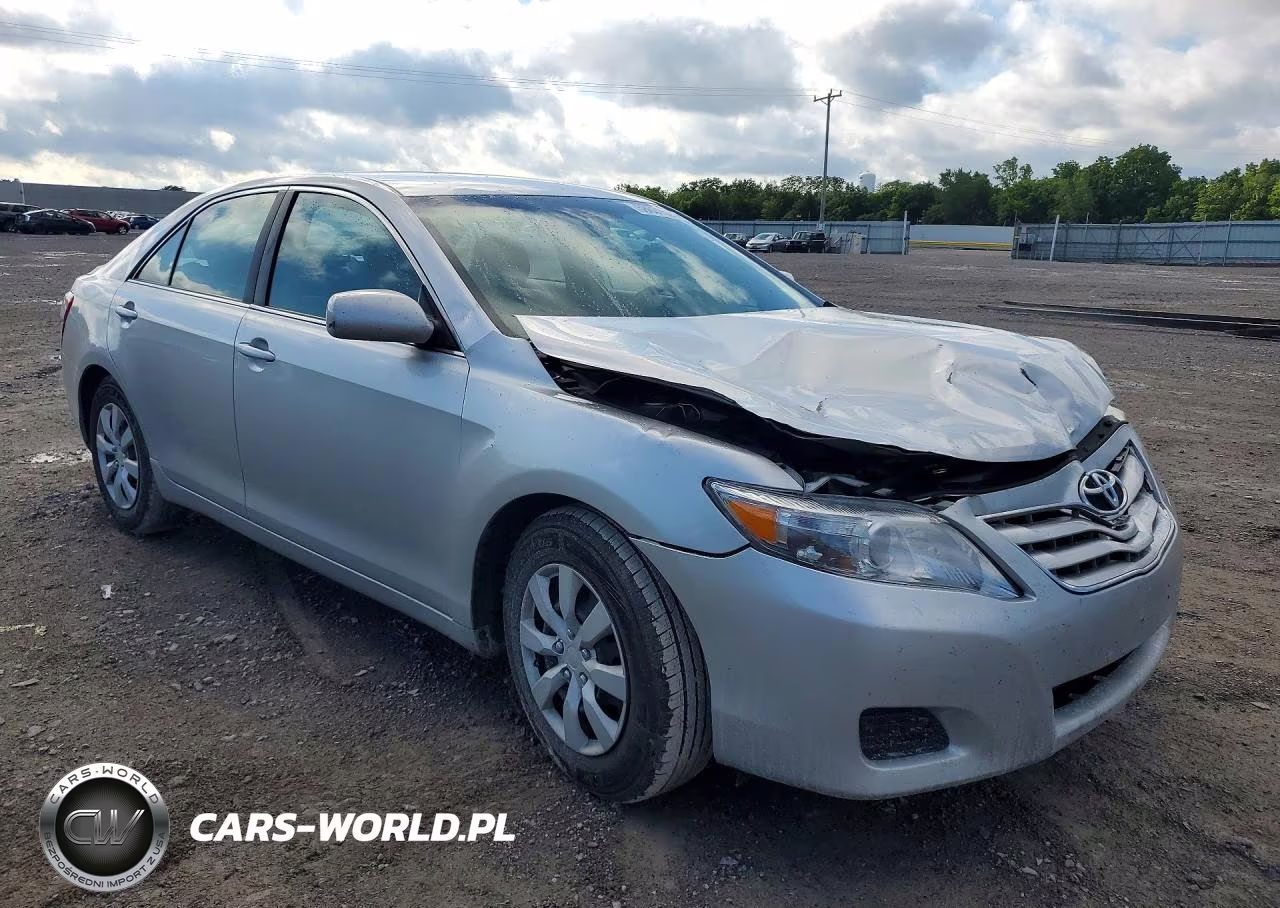 2010 Toyota Camry Le VIN:4T4BF3EK4AR040581 - 4