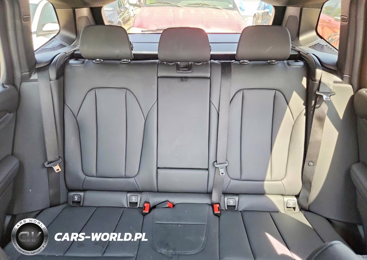 2019 BMW X3 xDrive30I VIN:5UXTR9C55KLP83136 - 10