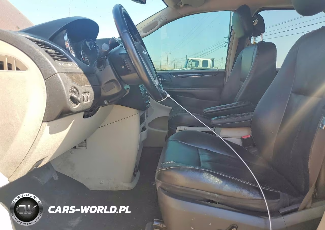 2014 Chrysler Town & Country Touring VIN:2C4RC1BG8ER445002 - 7
