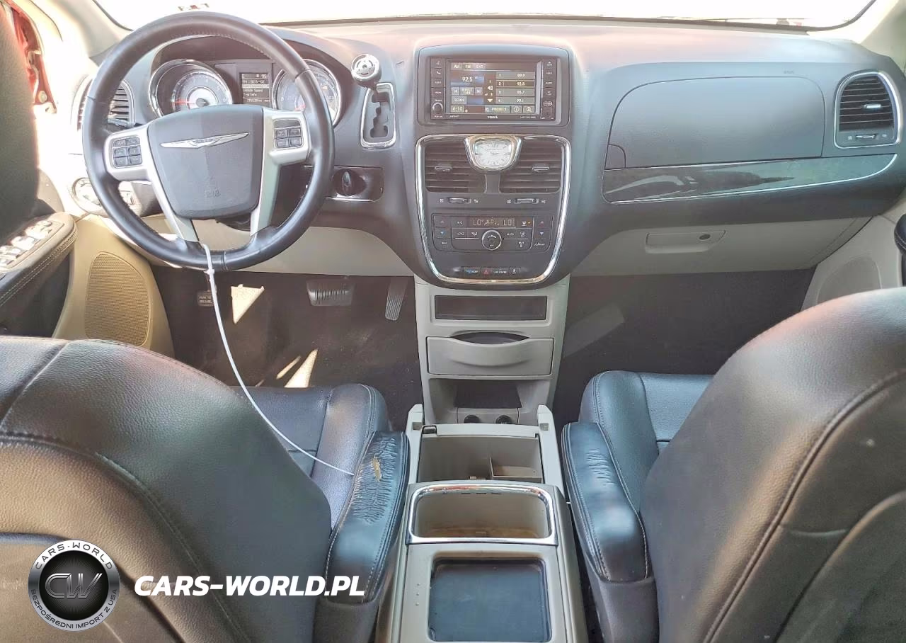 2014 Chrysler Town & Country Touring VIN:2C4RC1BG8ER445002 - 8