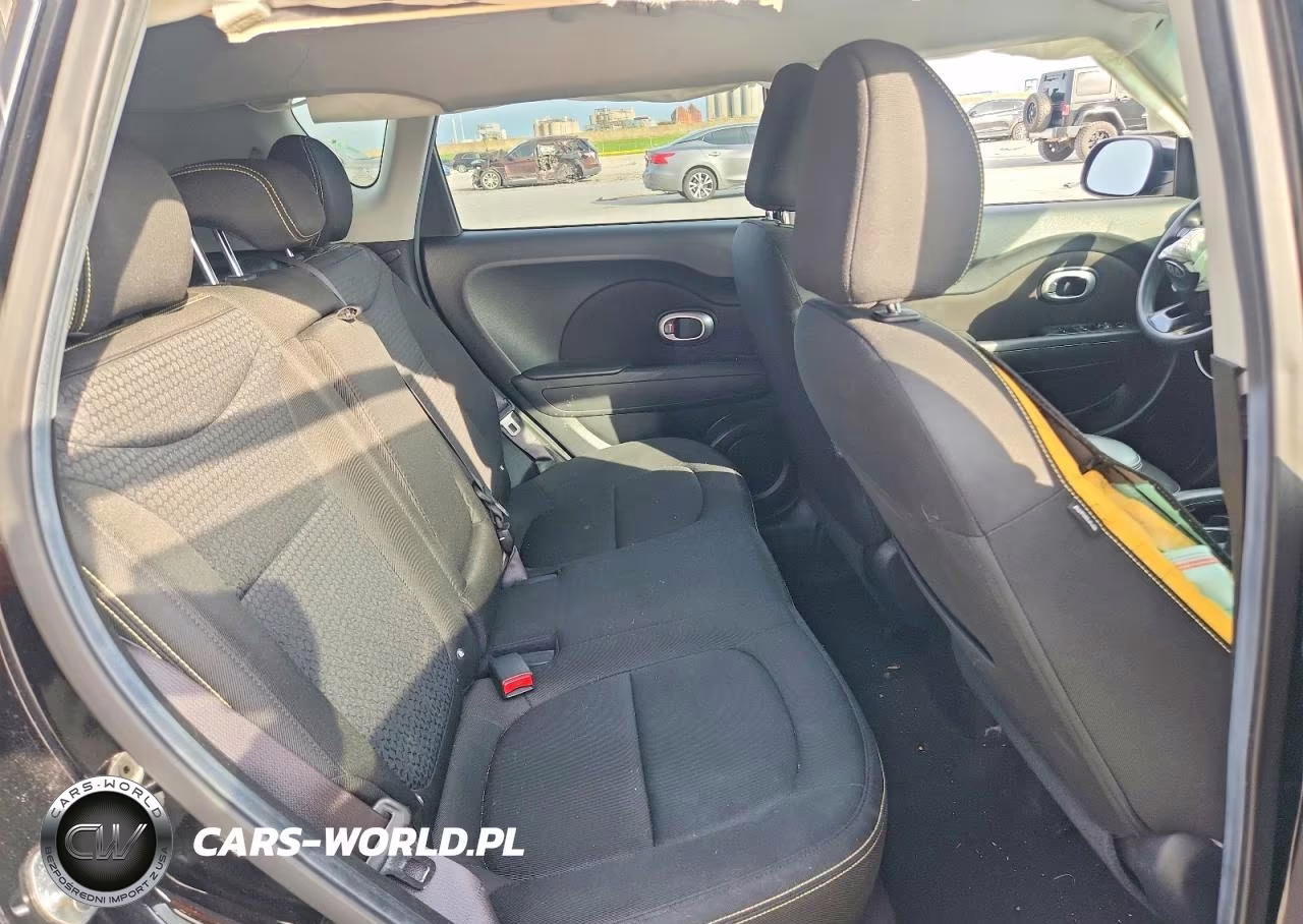 2016 Kia Soul + VIN:KNDJP3A55G7328673 - 10