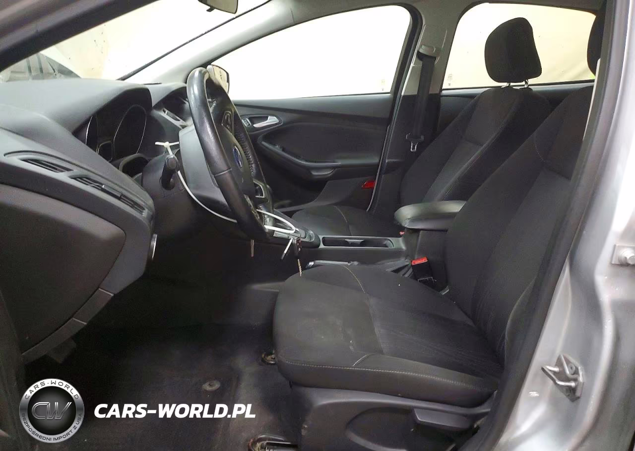 2016 Ford Focus Se VIN:1FADP3K28GL314748 - 7